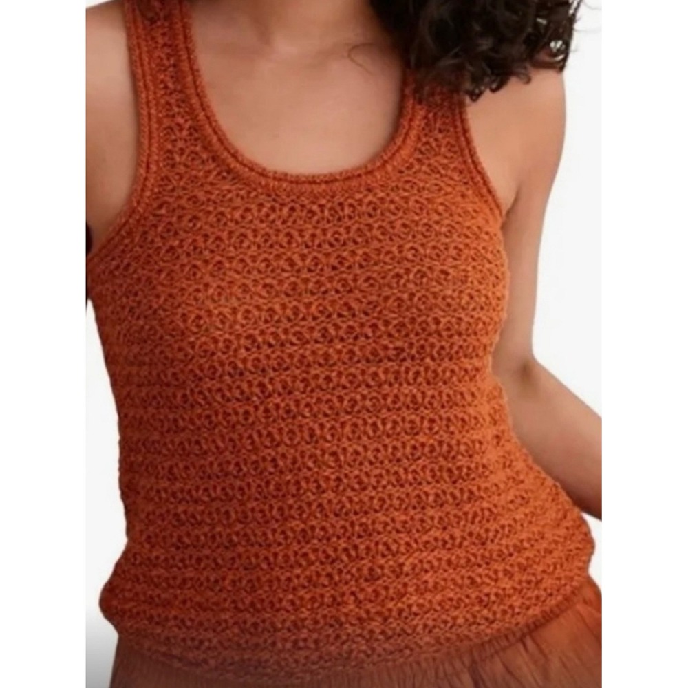 Aerie sleeveless crochet sweater in a burnt orange size XS